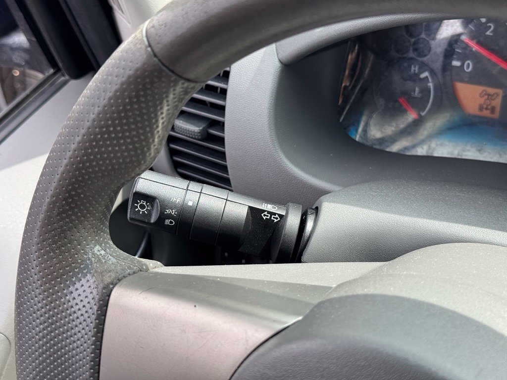 Used 2012 Nissan Frontier SV AWD/4WD image 25