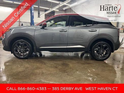 Certified 2025 Nissan Kicks SR image 2