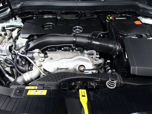 Used 2023 Mercedes-Benz GLA 250 4MATIC image 29