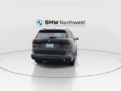 New 2026 BMW X5 xDrive40i w/ Executive Package AWD/4WD image 2