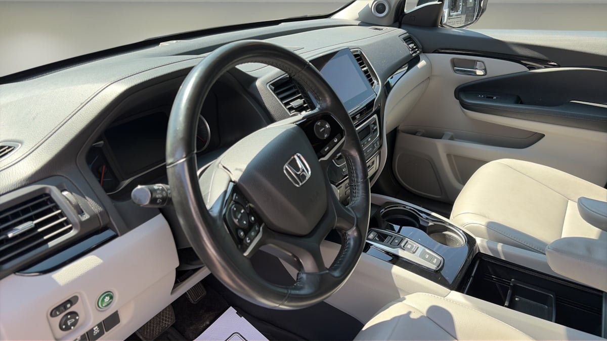 Used 2020 Honda Pilot Touring image 17