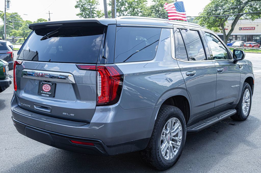 Used 2022 GMC Yukon SLE w/ Gmc Pro Safety Plus Package AWD/4WD image 6