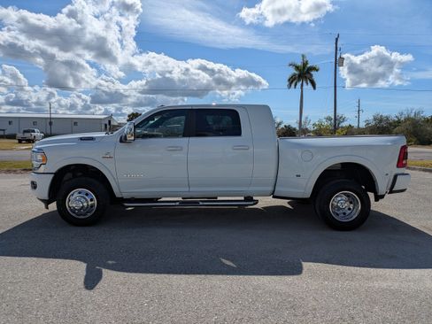 Used 2023 RAM 3500 Limited image 8