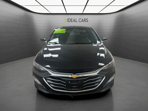 Used 2020 Chevrolet Malibu LT FWD image 2