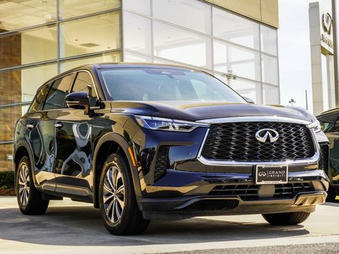 Used 2023 INFINITI QX60 Pure FWD image 4