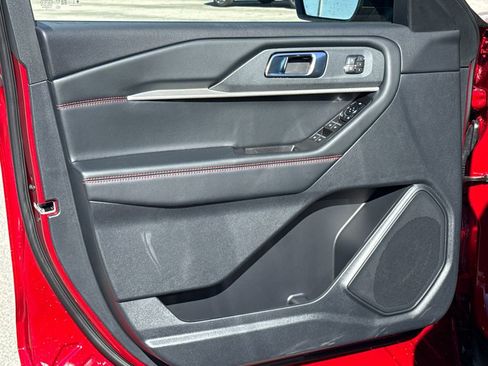 New 2026 Ford Explorer ST-Line image 18