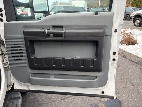 Used 2016 Ford F550 4x4 Crew Cab Super Duty image 42