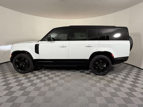 New 2026 Land Rover Defender 130 X-Dynamic SE AWD/4WD image 2