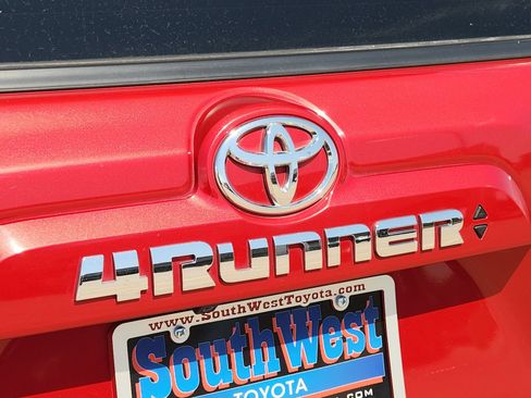Used 2021 Toyota 4Runner SR5 Premium AWD/4WD image 12