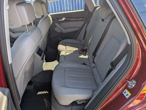 Used 2020 Audi Q5 2.0T Premium image 29