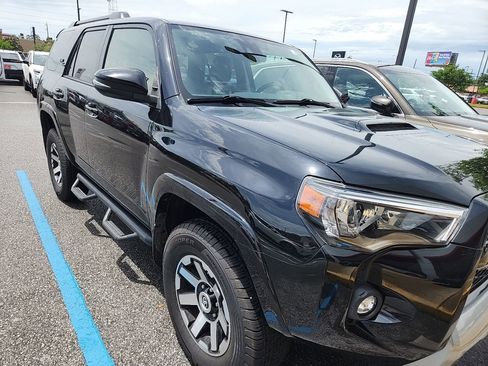 Used 2021 Toyota 4Runner TRD Off-Road Premium AWD/4WD image 3