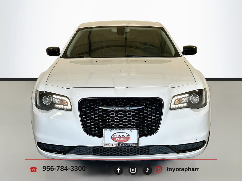 Used 2023 Chrysler 300 Touring w/ Sport Appearance Package RWD image 2