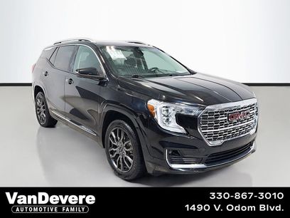 Used 2023 GMC Terrain Denali w/ Black Diamond Edition