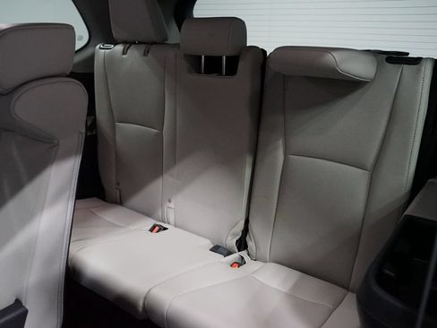 Certified 2025 Toyota Grand Highlander FWD image 31