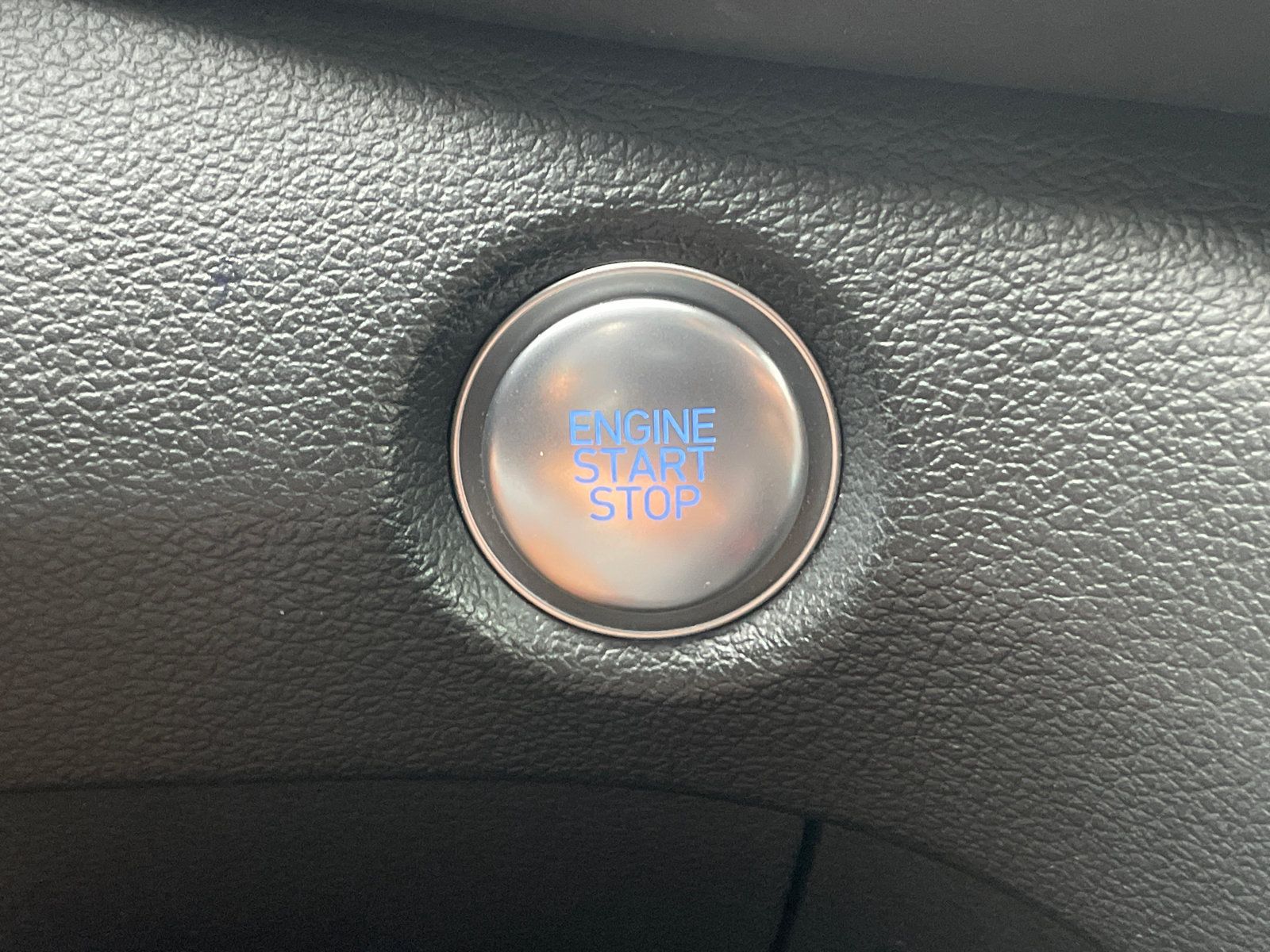 Used 2022 Hyundai Santa Fe Blue AWD/4WD image 17