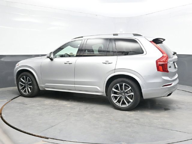 Used 2018 Volvo XC90 T6 Momentum w/ Convenience Package AWD/4WD image 4