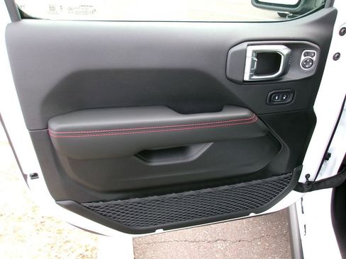 New 2026 Jeep Wrangler Rubicon image 5