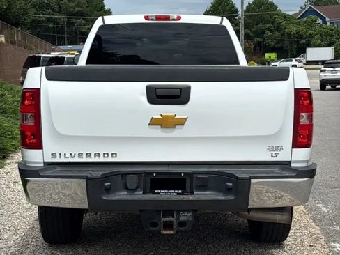 Used 2014 Chevrolet Silverado 2500 LT AWD/4WD image 8