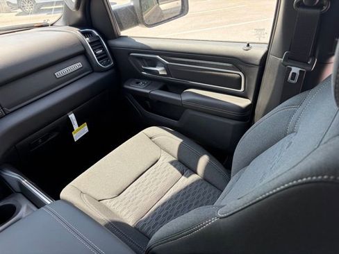 New 2026 RAM 1500 4x4 Crew Cab image 37