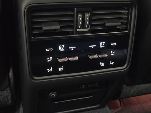 New 2026 Porsche Cayenne image 20