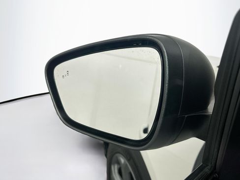 Used 2025 Ford Escape ST-Line w/ Tech Pack #1 FWD image 16