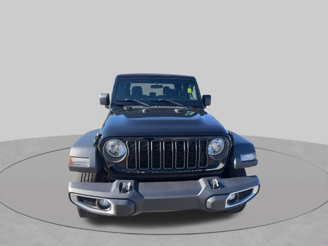 Certified 2024 Jeep Gladiator Sport AWD/4WD image 9