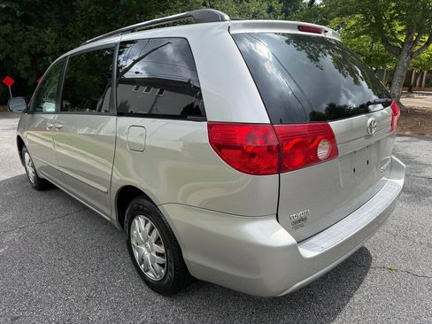 Used 2006 Toyota Sienna LE FWD image 16