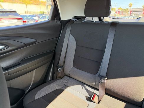 Used 2024 Chevrolet TrailBlazer LT w/ Driver Confidence Package image 37