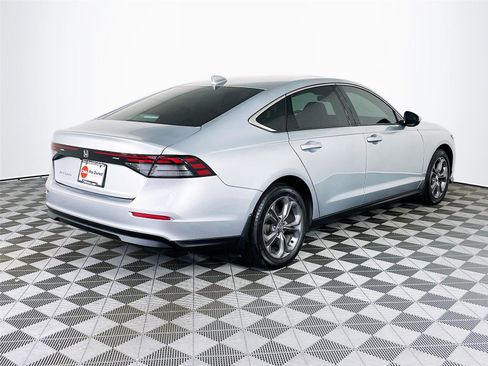 Used 2024 Honda Accord EX image 11