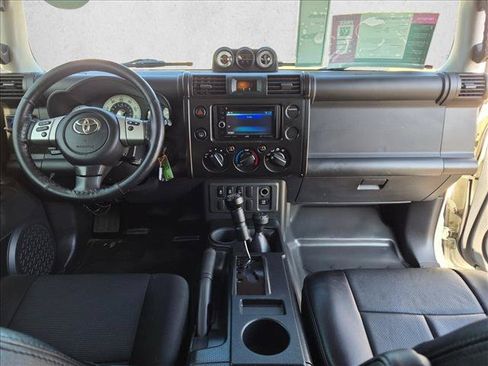 Used 2012 Toyota FJ Cruiser 4WD w/ Convenience Pkg image 16