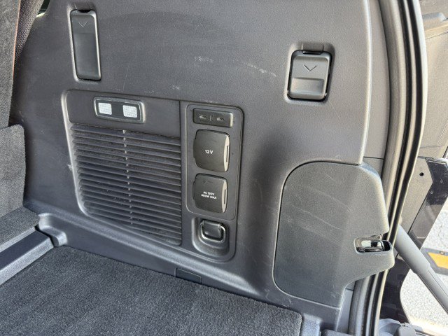 Used 2025 Lincoln Navigator Reserve AWD/4WD image 14
