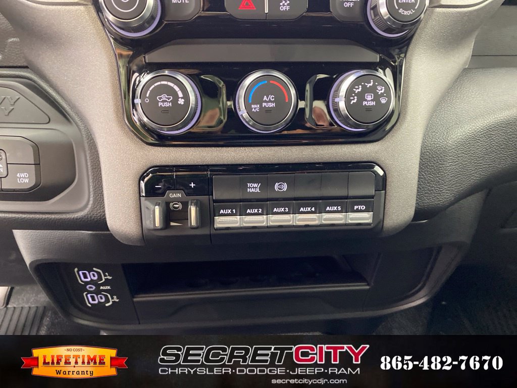 New 2027 RAM 3500 Tradesman AWD/4WD image 23