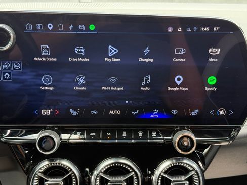 Used 2024 Chevrolet Blazer EV LT AWD/4WD image 16