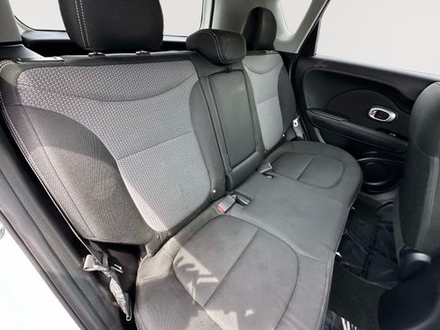 Used 2018 Kia Soul + FWD image 27