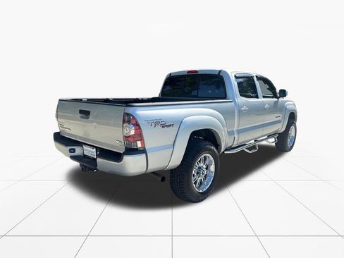 Used 2011 Toyota Tacoma 4x4 Double Cab w/ TRD Sport Pkg image 8