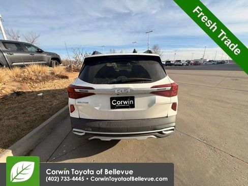 Used 2022 Kia Seltos Nightfall Edition image 5