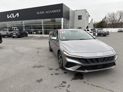Used 2025 Hyundai Elantra SEL
