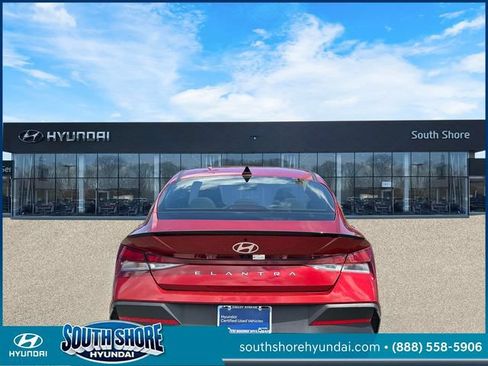 Certified 2025 Hyundai Elantra Sport w/ Cargo Package FWD image 7
