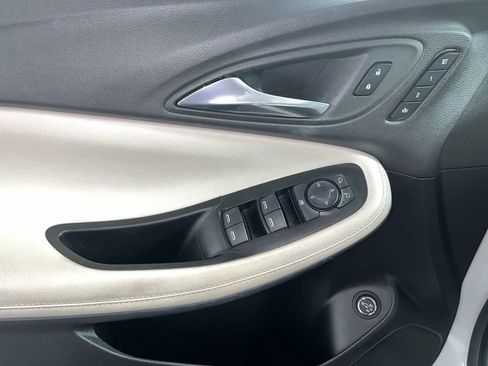 Used 2023 Buick Encore GX Essence w/ Advanced Technology Package FWD image 13