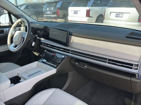 New 2025 Hyundai Santa Fe Calligraphy FWD image 31