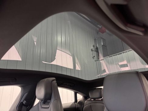 Used 2024 Audi e-tron GT Premium Plus w/ Performance Package image 18