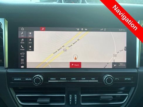 Used 2021 Porsche Macan AWD/4WD image 30