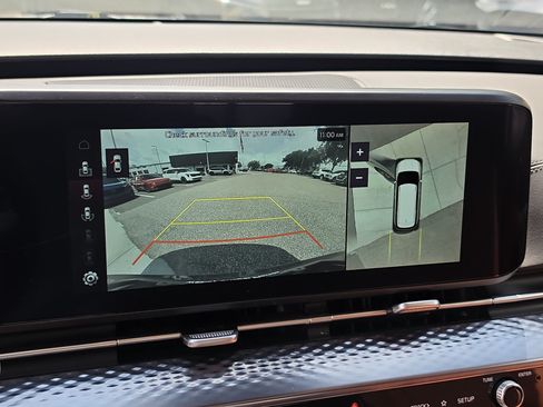 Certified 2024 Kia Carnival SX Prestige FWD image 26