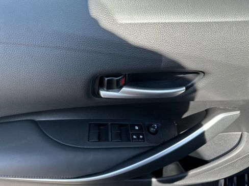 Used 2024 Toyota Corolla SE FWD image 15