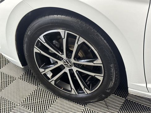 Used 2023 Volkswagen Jetta Sport FWD image 11