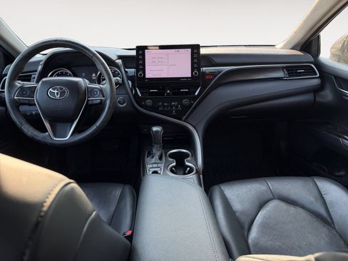 Used 2023 Toyota Camry XLE FWD image 10