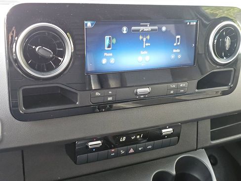 New 2025 Mercedes-Benz Sprinter 2500 image 26