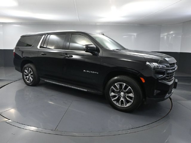 Used 2022 Chevrolet Suburban LT w/ Luxury Package AWD/4WD image 1