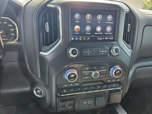 Used 2022 GMC Sierra 2500 AT4 w/ AT4 Premium Plus Package AWD/4WD image 13