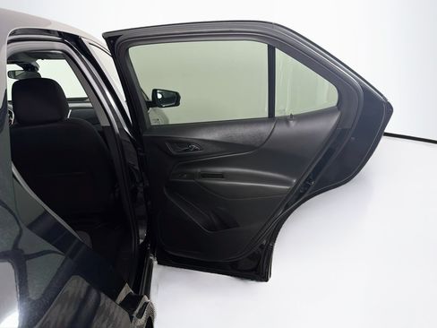 Used 2024 Chevrolet Equinox LT FWD image 32